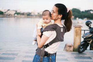 A Guide to Breastfeeding While Travelling With Your Baby